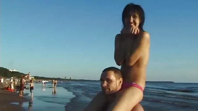 Ruda, która ma kwiat gliny poradzi sobie z Anal filmy porno darmowe amatorskie niemoralnie