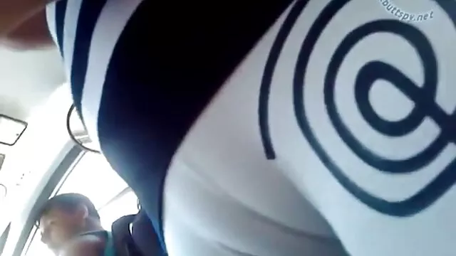 Ona amatorskie darmowe filmy porno Jest Biała